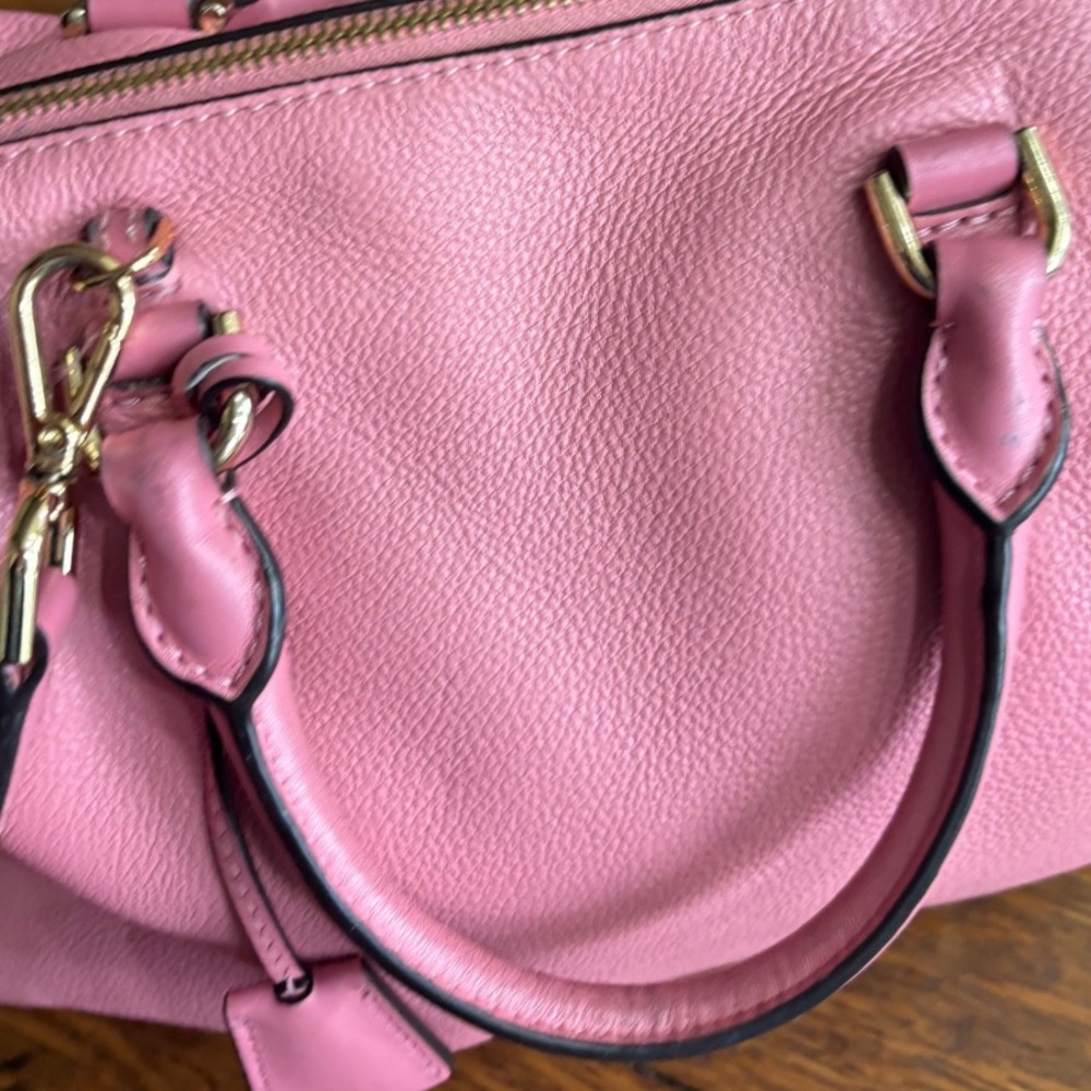 👜 Michael Kors Pink Pebbled Leather Satchel | Gold Hardware - Picture 5 of 16